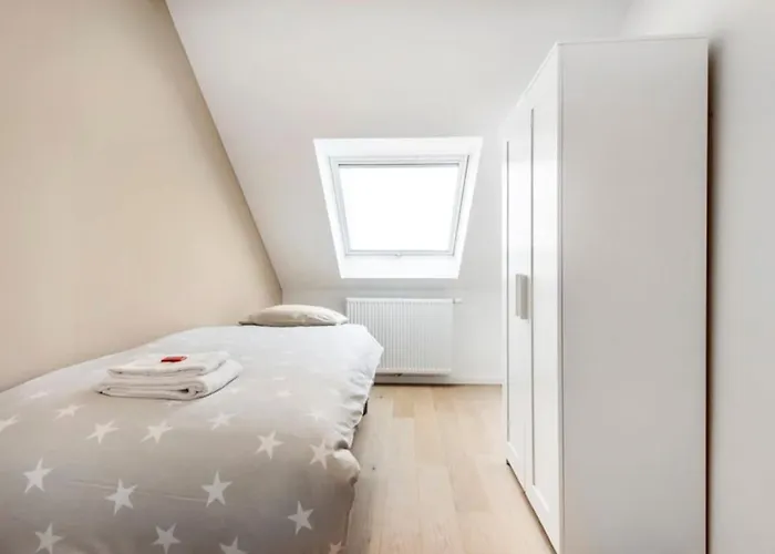 公寓 Design Loft Near The Of *